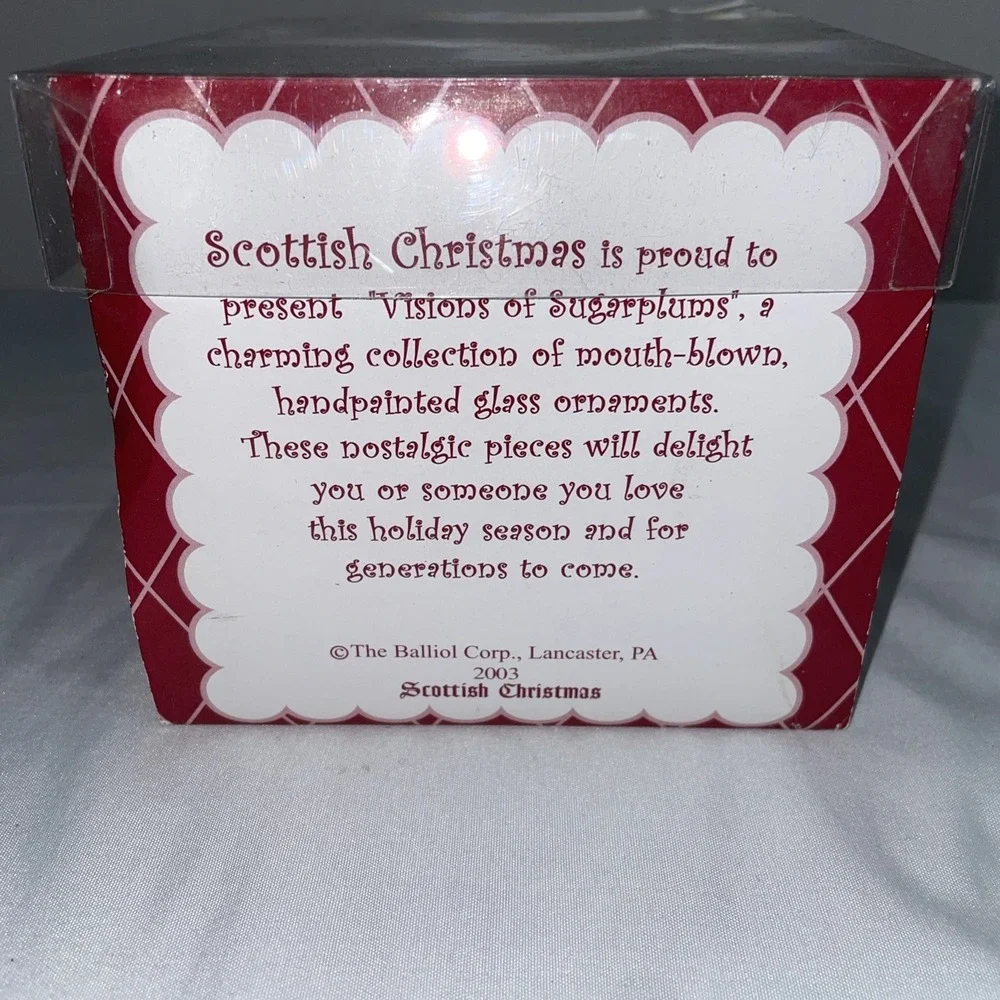 Scottish Christmas Visions of Sugarplums Santa Mrs Claus Glass Ornament 2003‎